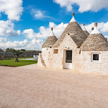 Helloapulia - Trulli Veronica - Authentic Trulli Retreat Between And Locorotondo - Pet Friendly Villa *