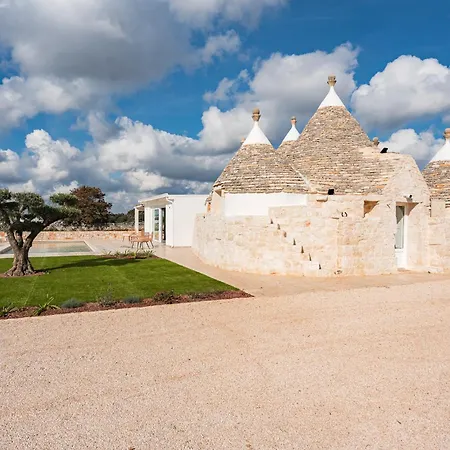 Villa Helloapulia - Trulli Veronica - Authentic Trulli Retreat Between And Locorotondo - Pet Friendly