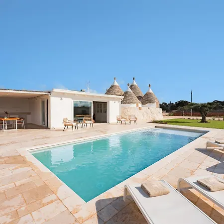 Helloapulia - Trulli Veronica - Authentic Trulli Retreat Between And Locorotondo - Pet Friendly Villa Martina Franca