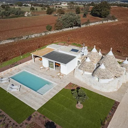 Helloapulia - Trulli Veronica - Authentic Trulli Retreat Between And Locorotondo - Pet Friendly Villa