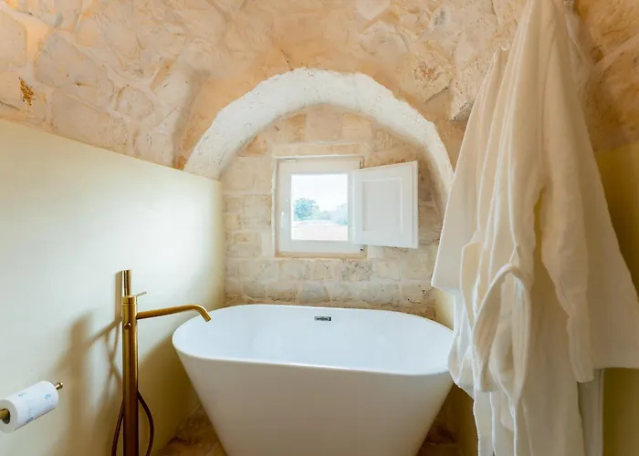 Вилла Helloapulia - Trulli Veronica - Authentic Trulli Retreat Between And Locorotondo - Pet Friendly Мартина-Франка